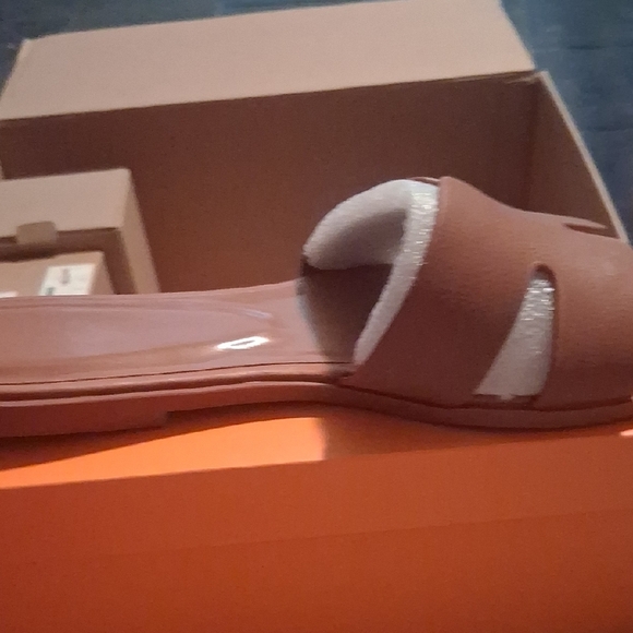 NIB Women's 8.5 Brown H-Band Slide Sandals Slip-On Summer Flats Casual Chic - Picture 2 of 4